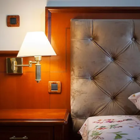 Luna Tsuki Six Aparthotel