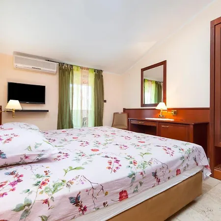 Apart Otel Luna Tsuki Six *