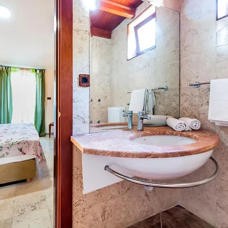 Luna Tsuki Six Apart Otel Rovinj